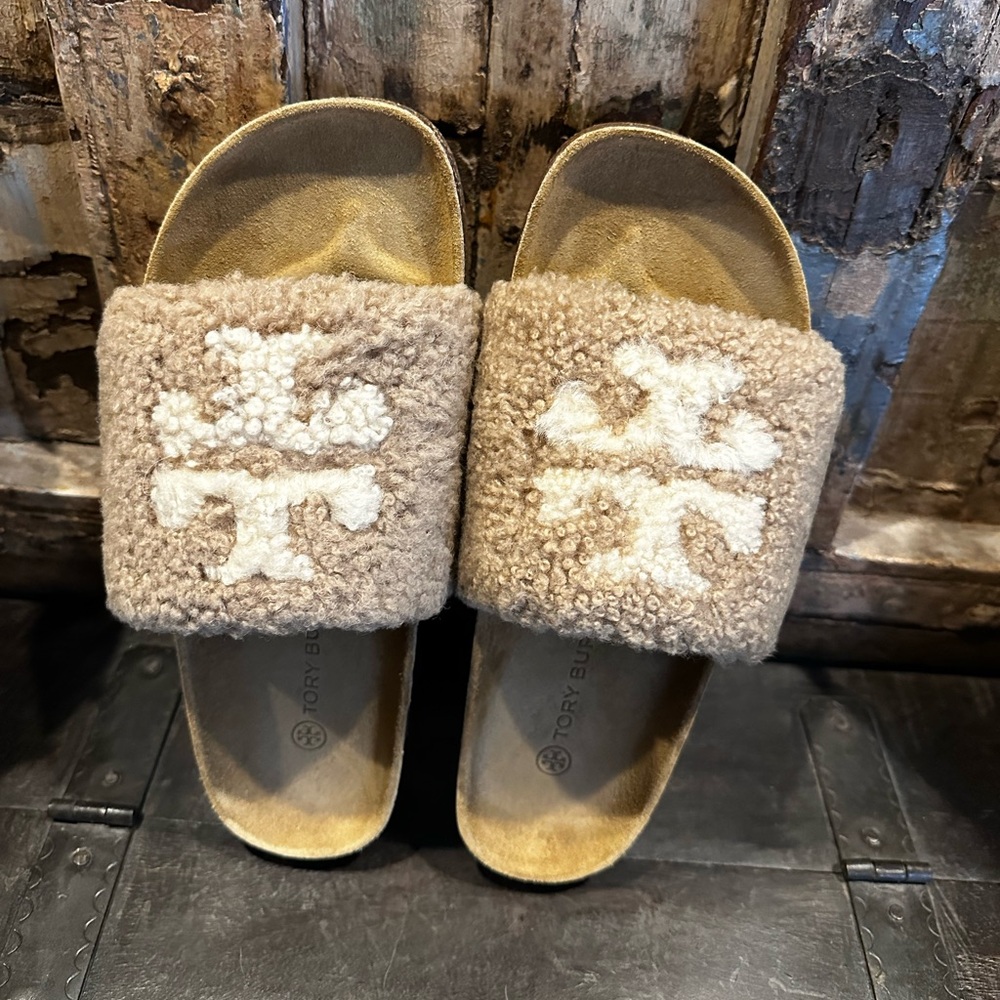 NIB Tory Burch Almond Flour Double T Shearling Cork Slide sz 10